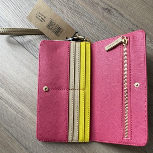 NEW Steve Madden wristlet - Picture 2 of 2